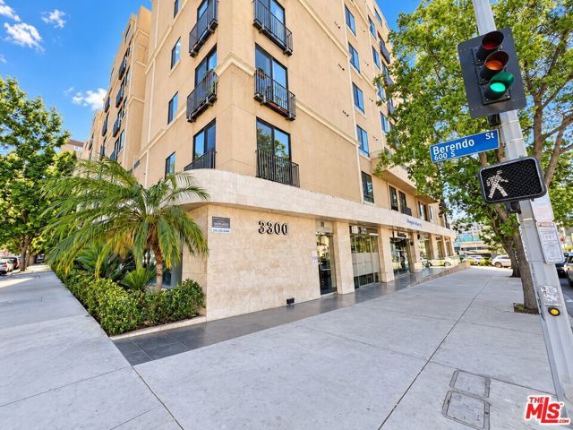 625 S Berendo Street 201, Los Angeles, CA 90005