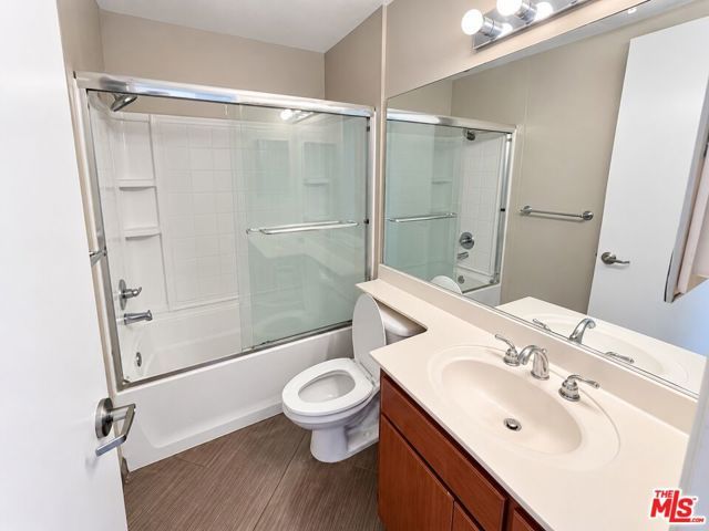 625 S Berendo Street 201, Los Angeles, CA 90005