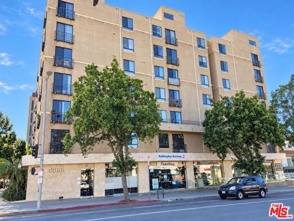 625 S Berendo Street 201, Los Angeles, CA 90005