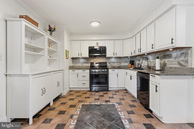 4106 FERN ST, Fairfax, VA 22030
