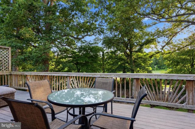 4106 FERN ST, Fairfax, VA 22030