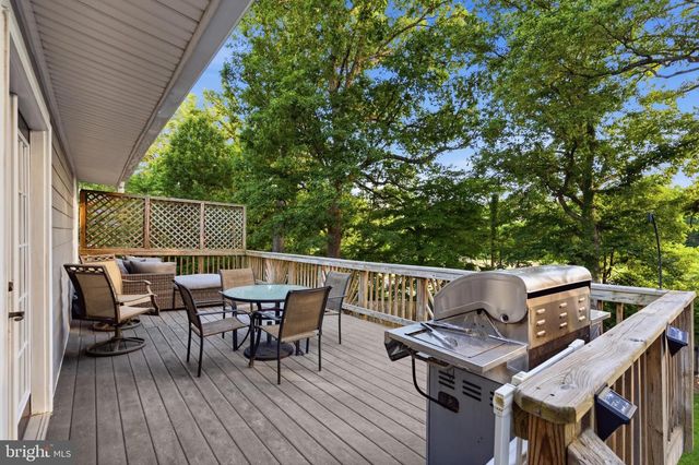 4106 FERN ST, Fairfax, VA 22030
