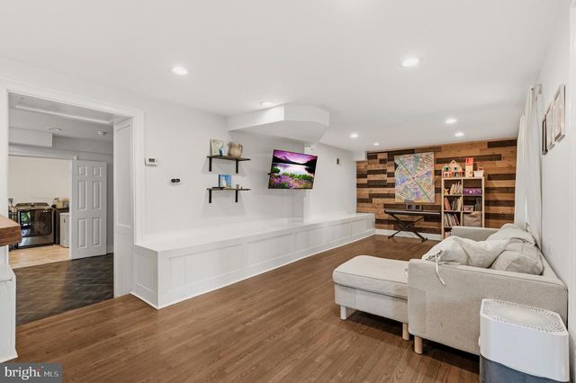 4106 FERN ST, Fairfax, VA 22030