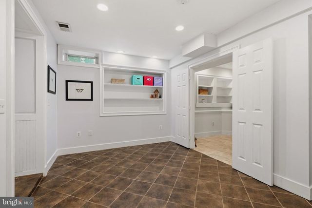 4106 FERN ST, Fairfax, VA 22030