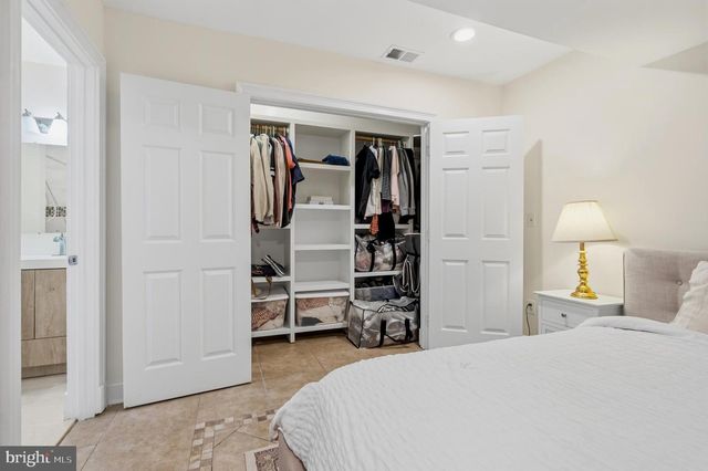 4106 FERN ST, Fairfax, VA 22030