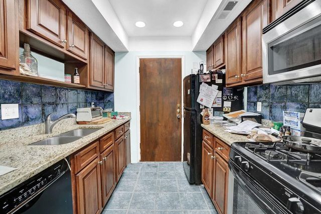 6851 Roswell Road G8, Sandy Springs, GA 30328