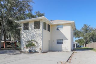 260 S CENTRAL AVENUE, Umatilla, FL 32784