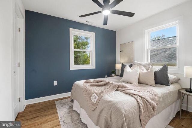 27 GLENWOOD AVE, Baltimore, MD 21228