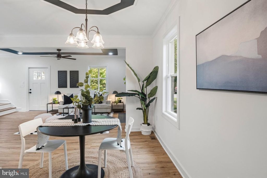 Image 13 of property listing at 27 GLENWOOD AVE, Baltimore, MD 21228