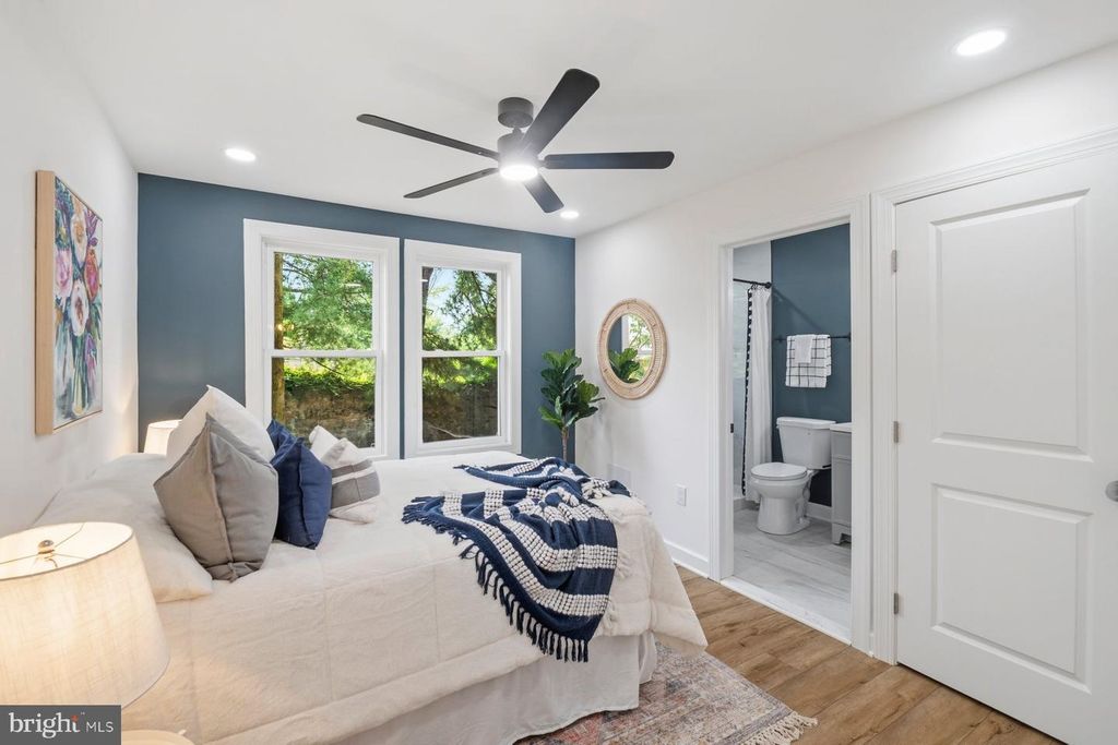 Image 14 of property listing at 27 GLENWOOD AVE, Baltimore, MD 21228