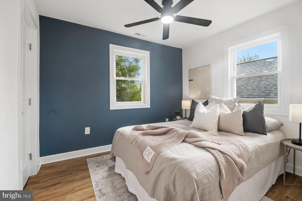 Image 24 of property listing at 27 GLENWOOD AVE, Baltimore, MD 21228