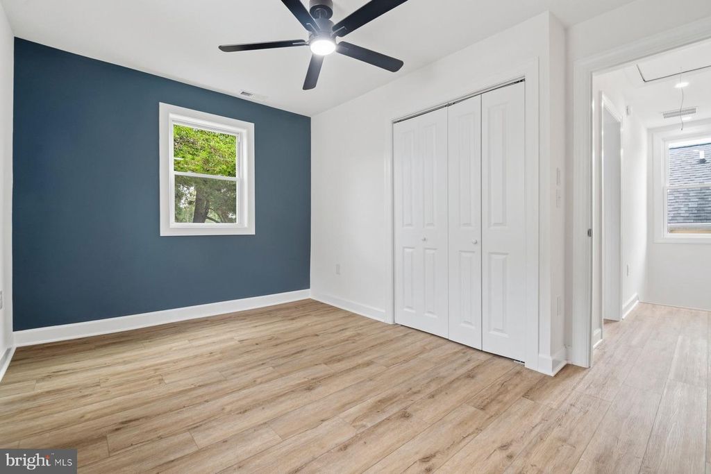 Image 29 of property listing at 27 GLENWOOD AVE, Baltimore, MD 21228