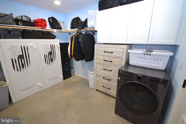 239 BROAD ST, Elmer, NJ 08318