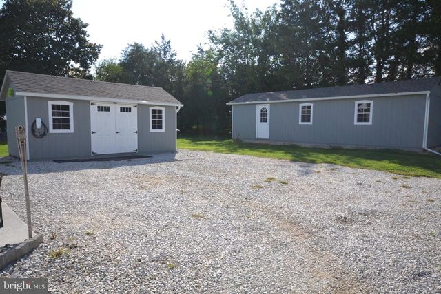 239 BROAD ST, Elmer, NJ 08318