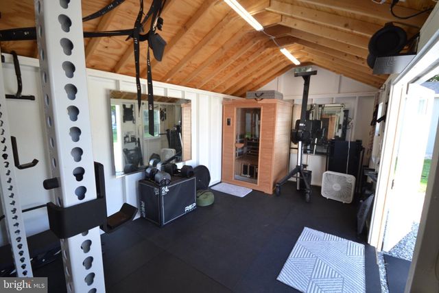 239 BROAD ST, Elmer, NJ 08318