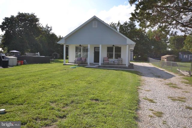 239 BROAD ST, Elmer, NJ 08318