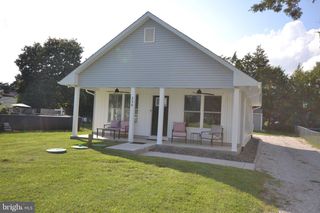 239 BROAD ST, Elmer, NJ 08318
