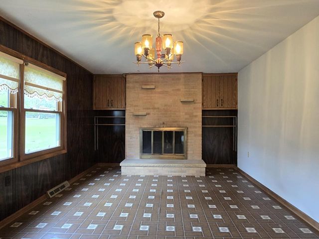 6730 Manchester DRIVE, Greendale, WI 53129