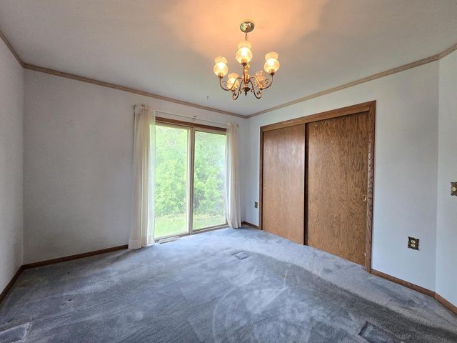6730 Manchester DRIVE, Greendale, WI 53129