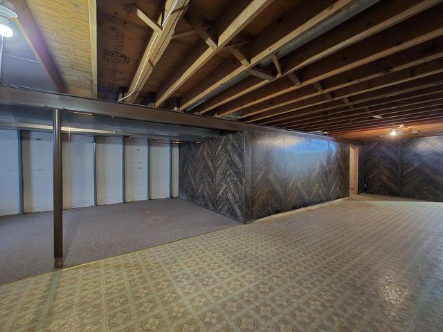 6730 Manchester DRIVE, Greendale, WI 53129