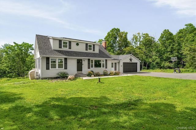 80 Burlingham Road, Pine Bush, NY 12566