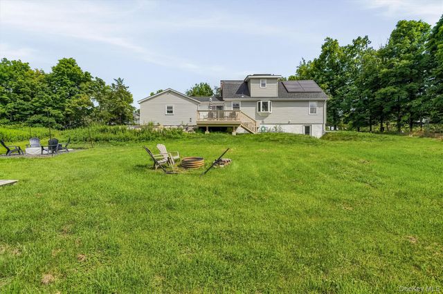 80 Burlingham Road, Pine Bush, NY 12566