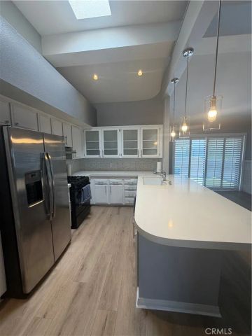 345 Avocado, Costa Mesa, CA 92627