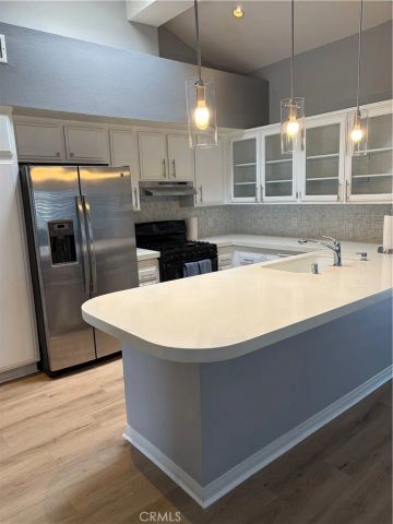 345 Avocado, Costa Mesa, CA 92627
