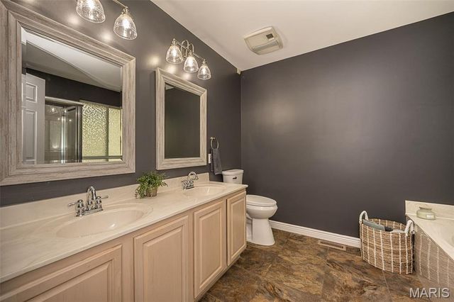 542 Kings Manor, O'fallon, MO 63368