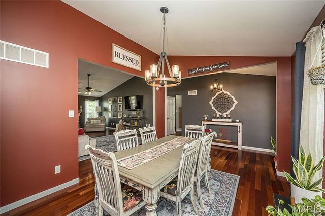542 Kings Manor, O'fallon, MO 63368