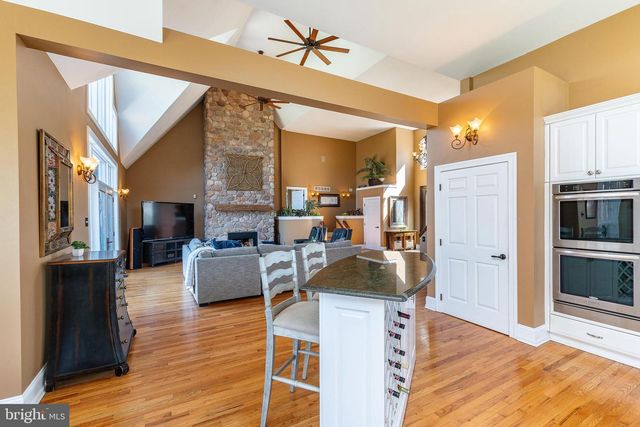 1006 FARM LN, Ambler, PA 19002