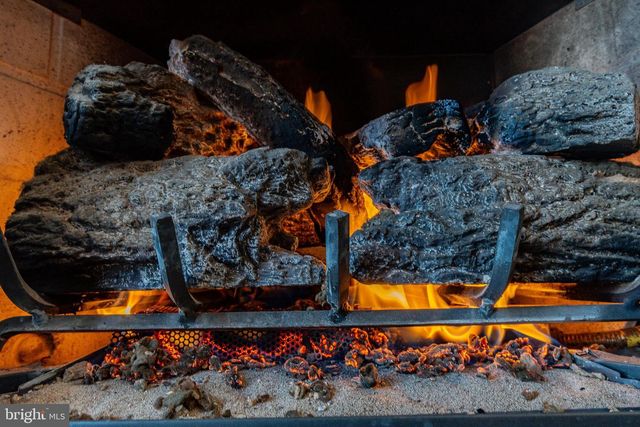 1006 FARM LN, Ambler, PA 19002