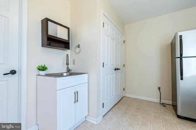 1006 FARM LN, Ambler, PA 19002