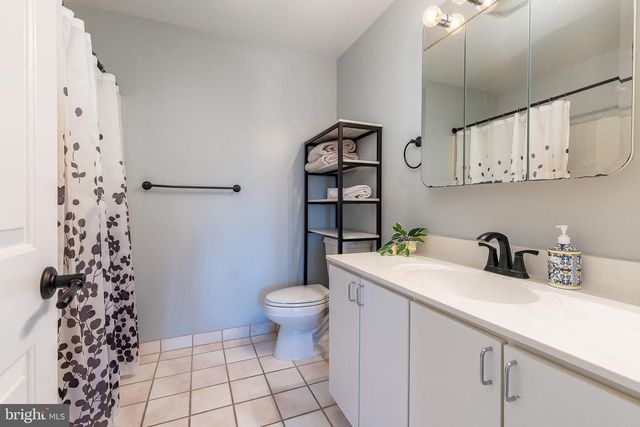 1006 FARM LN, Ambler, PA 19002