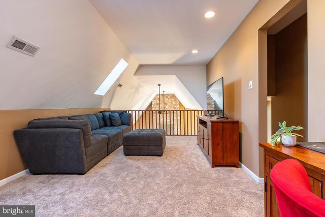 1006 FARM LN, Ambler, PA 19002