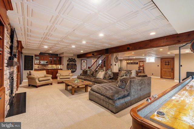 1006 FARM LN, Ambler, PA 19002