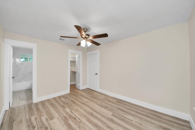 10521 Chesterfield Drive, Houston, TX 77051