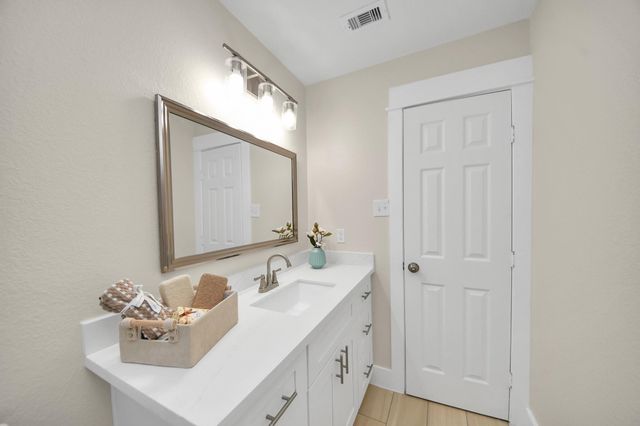 10521 Chesterfield Drive, Houston, TX 77051