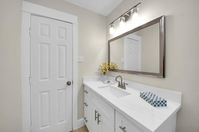 10521 Chesterfield Drive, Houston, TX 77051