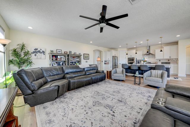 2768 Kings Canyon Loop NE, Rio Rancho, NM 87144