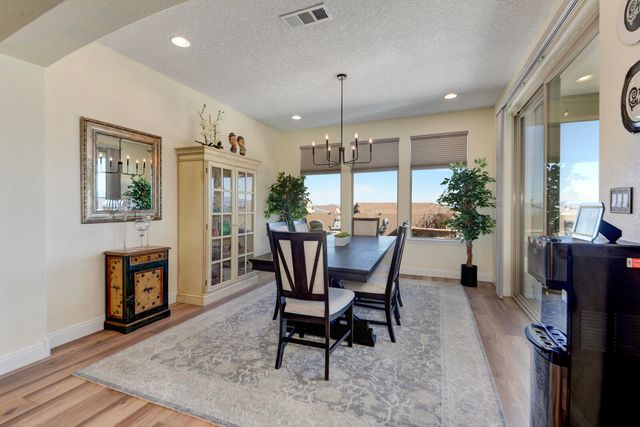 2768 Kings Canyon Loop NE, Rio Rancho, NM 87144