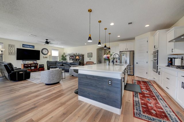 2768 Kings Canyon Loop NE, Rio Rancho, NM 87144