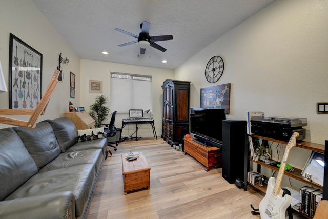 2768 Kings Canyon Loop NE, Rio Rancho, NM 87144