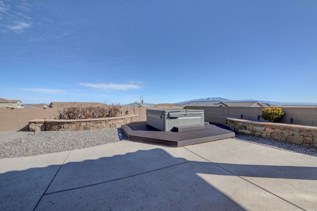 2768 Kings Canyon Loop NE, Rio Rancho, NM 87144