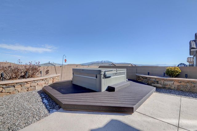 2768 Kings Canyon Loop NE, Rio Rancho, NM 87144