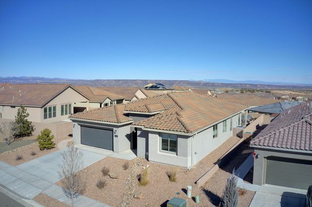 2768 Kings Canyon Loop NE, Rio Rancho, NM 87144