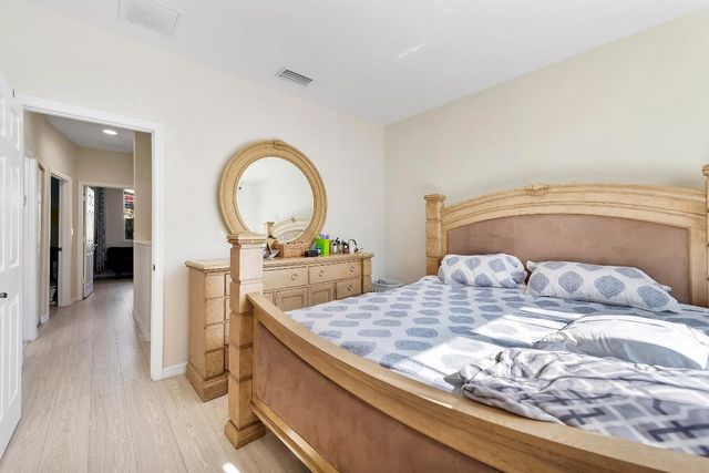 286 Lake Monterey Circle, Boynton Beach, FL 33426