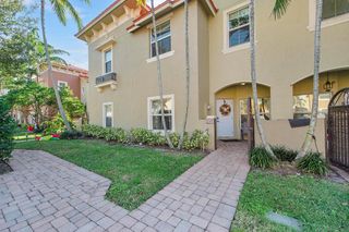 286 Lake Monterey Circle, Boynton Beach, FL 33426