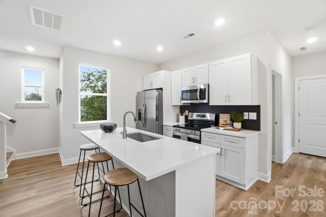 8935 Sharonbrook Drive, Charlotte, NC 28210