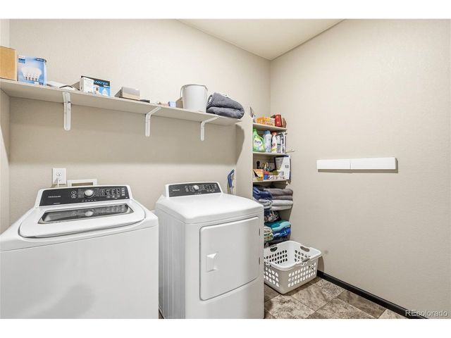 10447 Stagecoach Ave, Longmont, CO 80504
